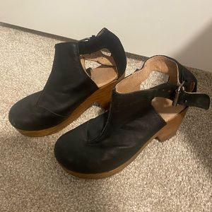 Free people clogs
